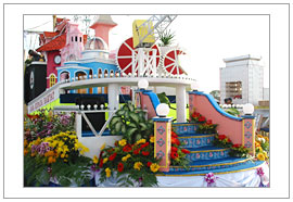 JOY Parade 2004