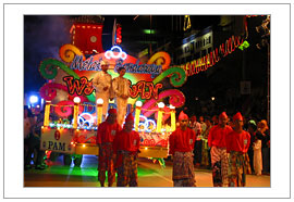 JOY Parade 2004